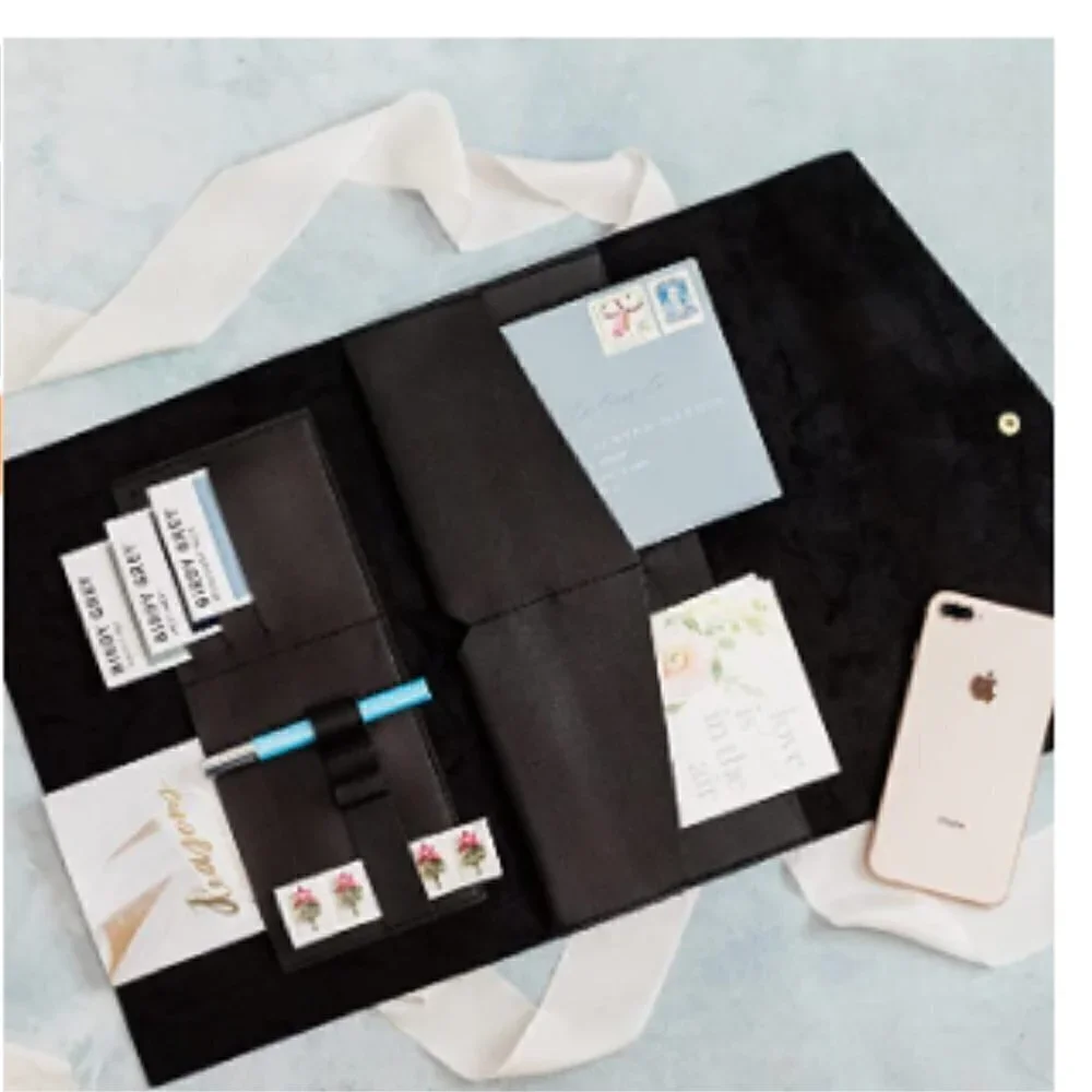 GLASS LADDER & CO Megan Portfolio Clutch Tech Organizer Light Gray Vegan Leather
